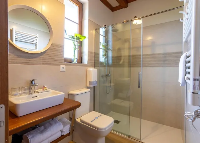 Guest house Punta Ballota 4*