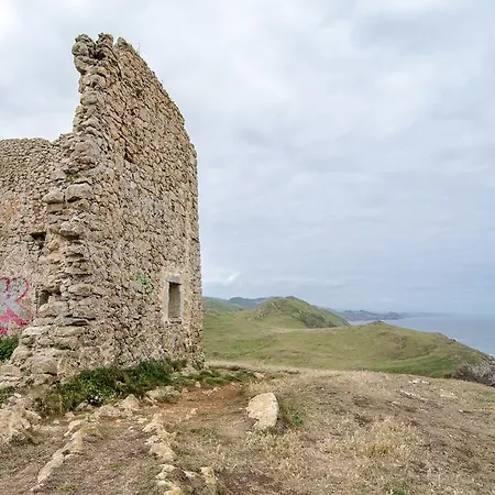 Punta Ballota Gasthuis Suances