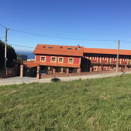 Punta Ballota Gasthuis Suances